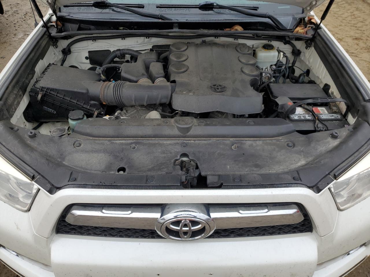 2011 Toyota 4Runner - Image 12
