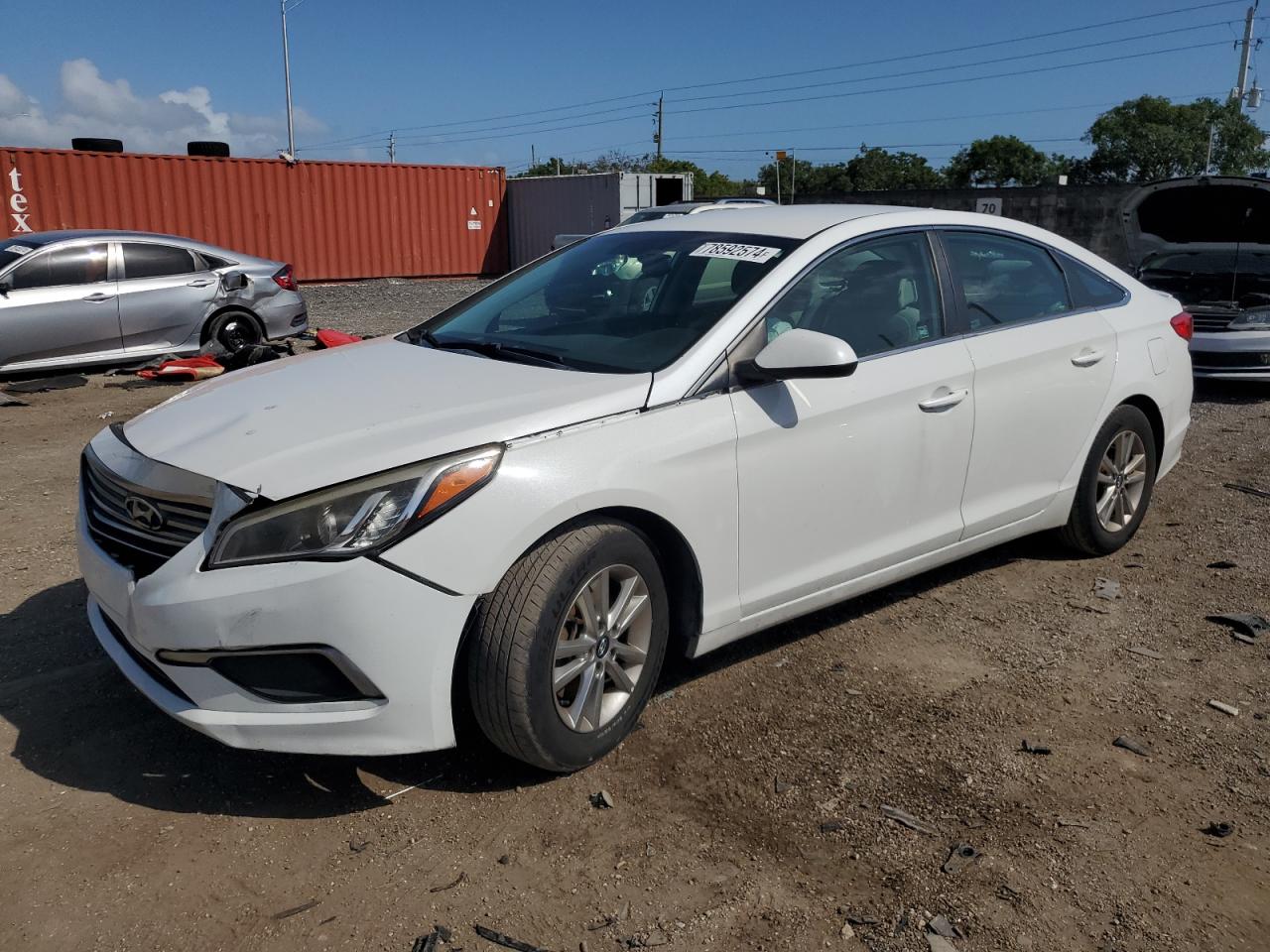 VIN 5NPE24AF5HH584128 2017 HYUNDAI SONATA no.1