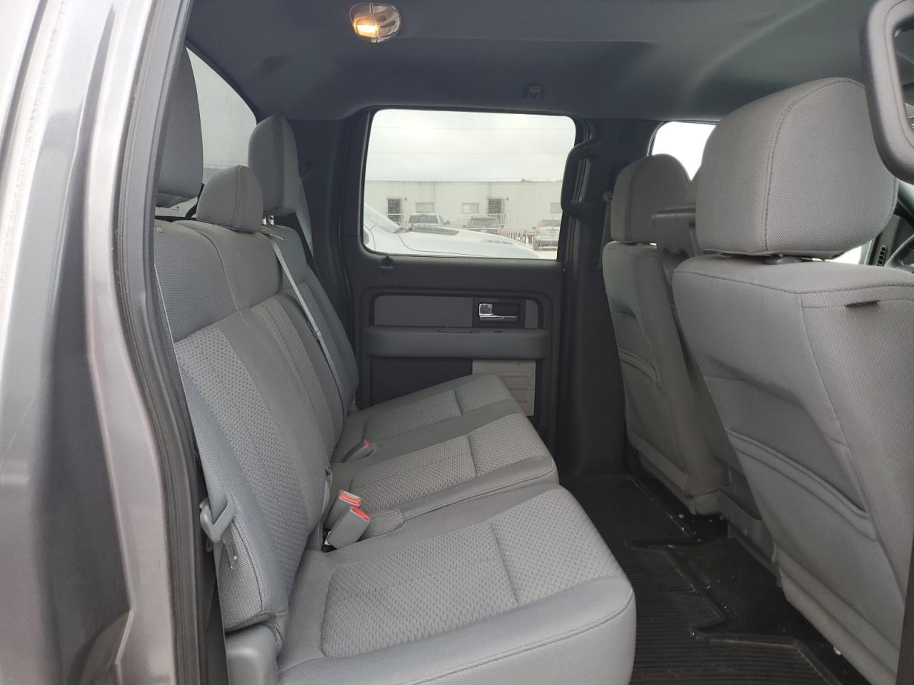 2013 Ford F-150 - Image 10