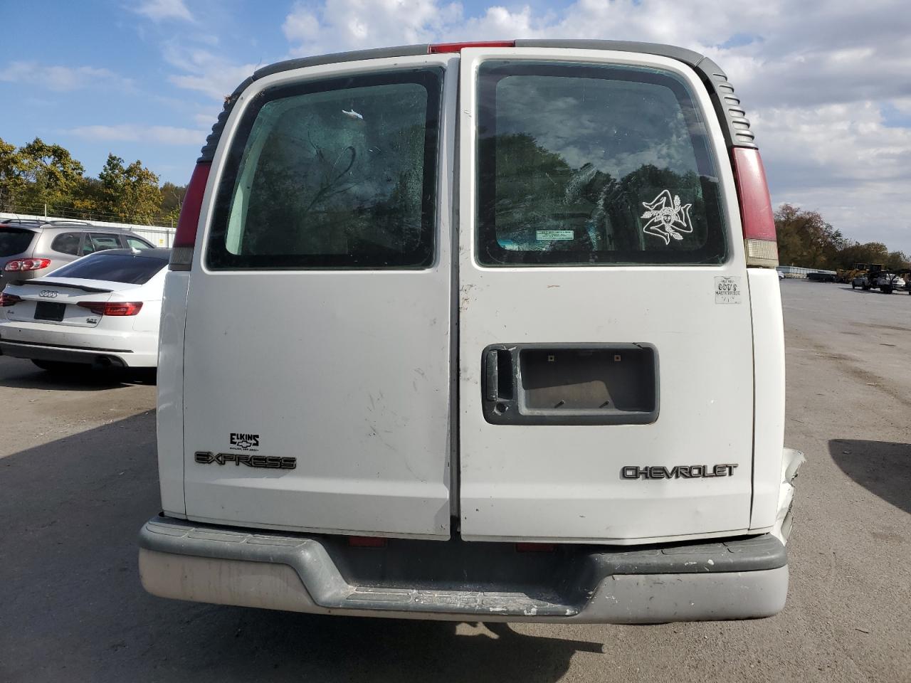 1GCFG15W611185093 2001 Chevrolet Express G1500