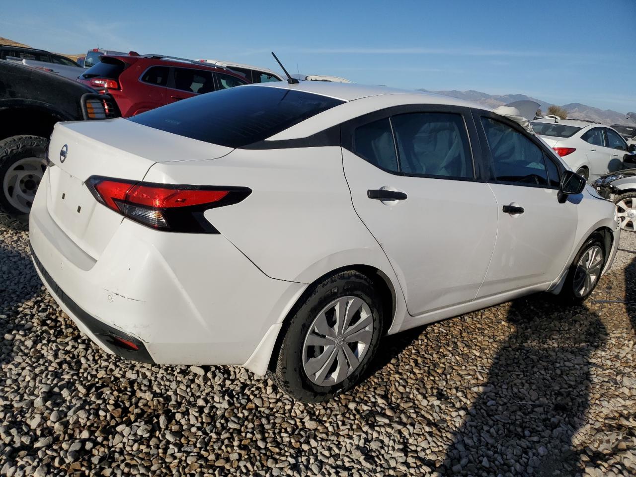 2021 Nissan Versa - Image 3
