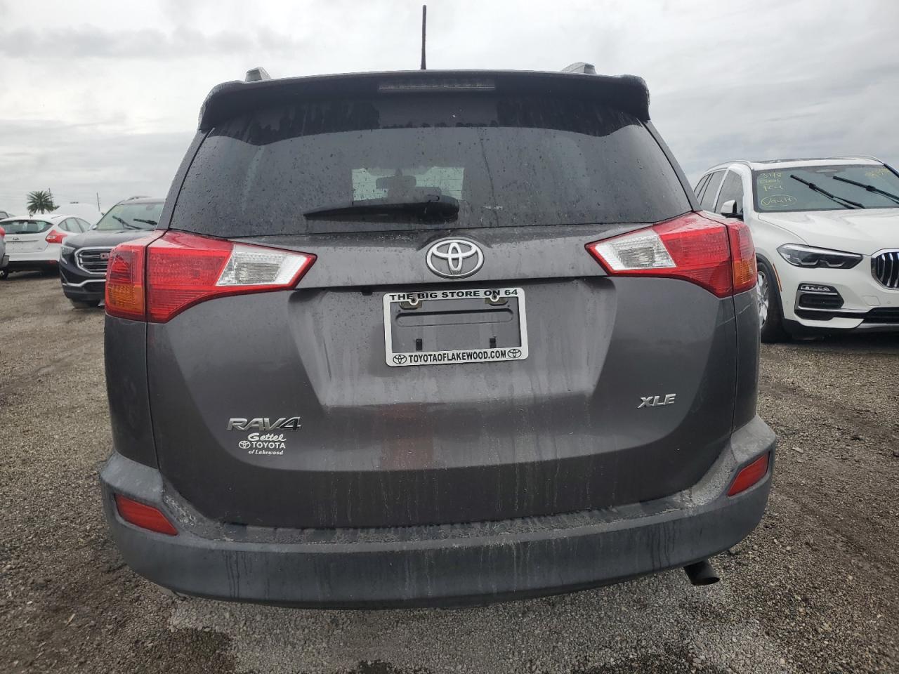 2015 Toyota Rav4 Xle VIN: JTMWFREV2FJ056803 Lot: 74611464