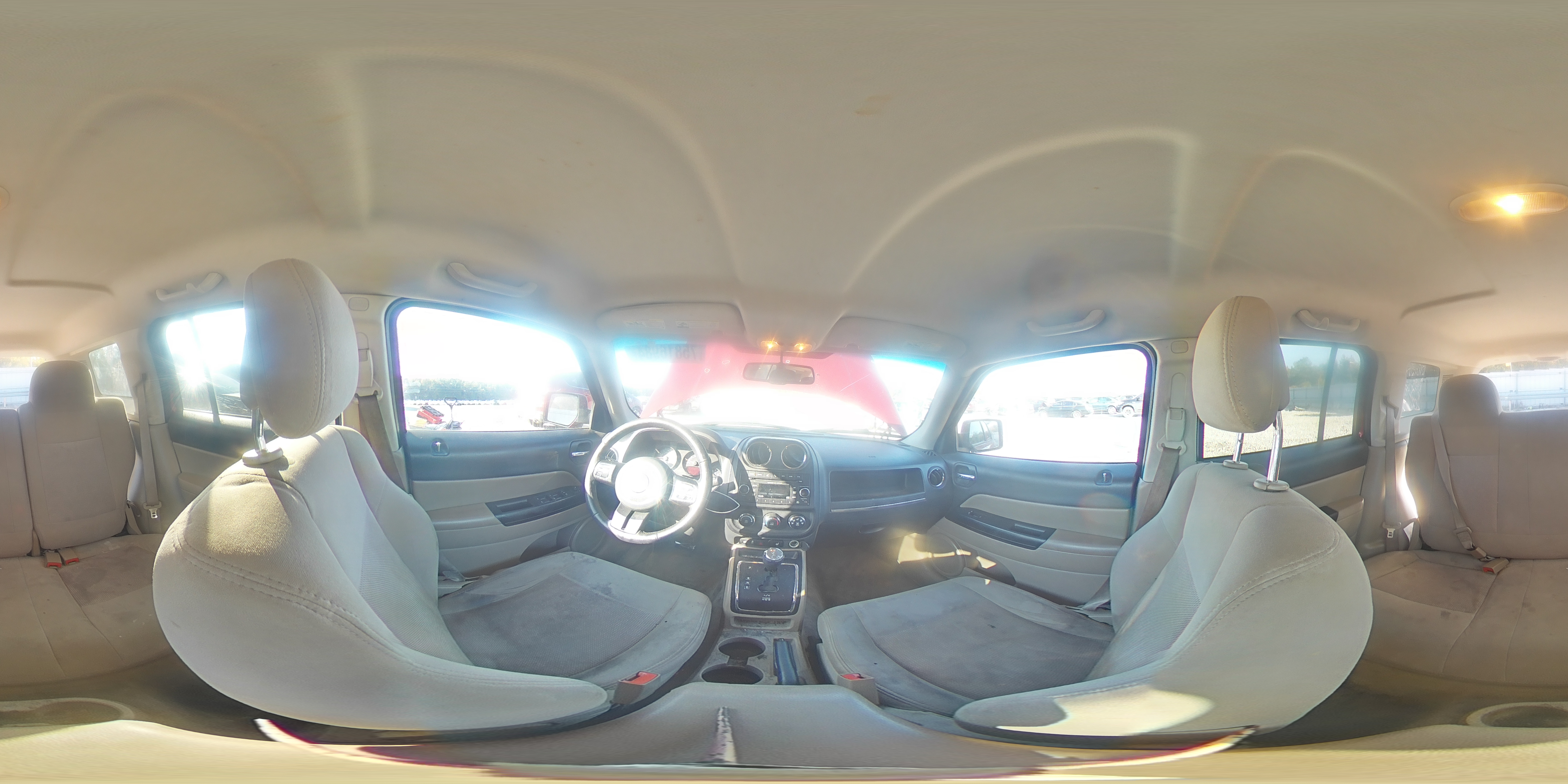 2015 Jeep Liberty (Patriot) - Image 13