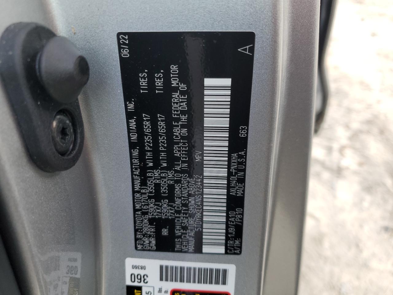 5TDYRKEC4NS123442 2022 Toyota Sienna Xle