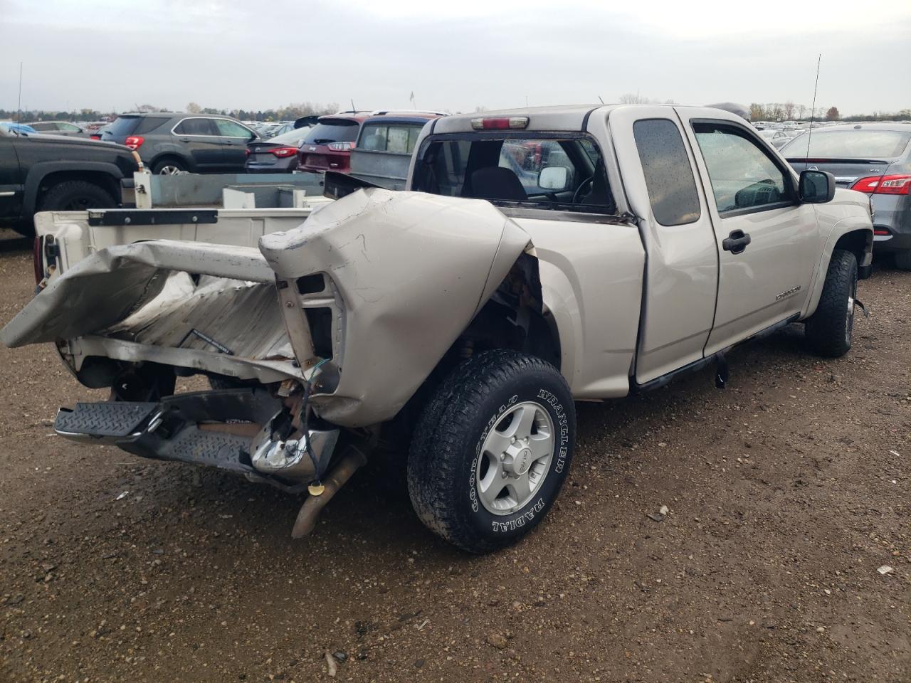 2004 GMC Canyon - Image 3