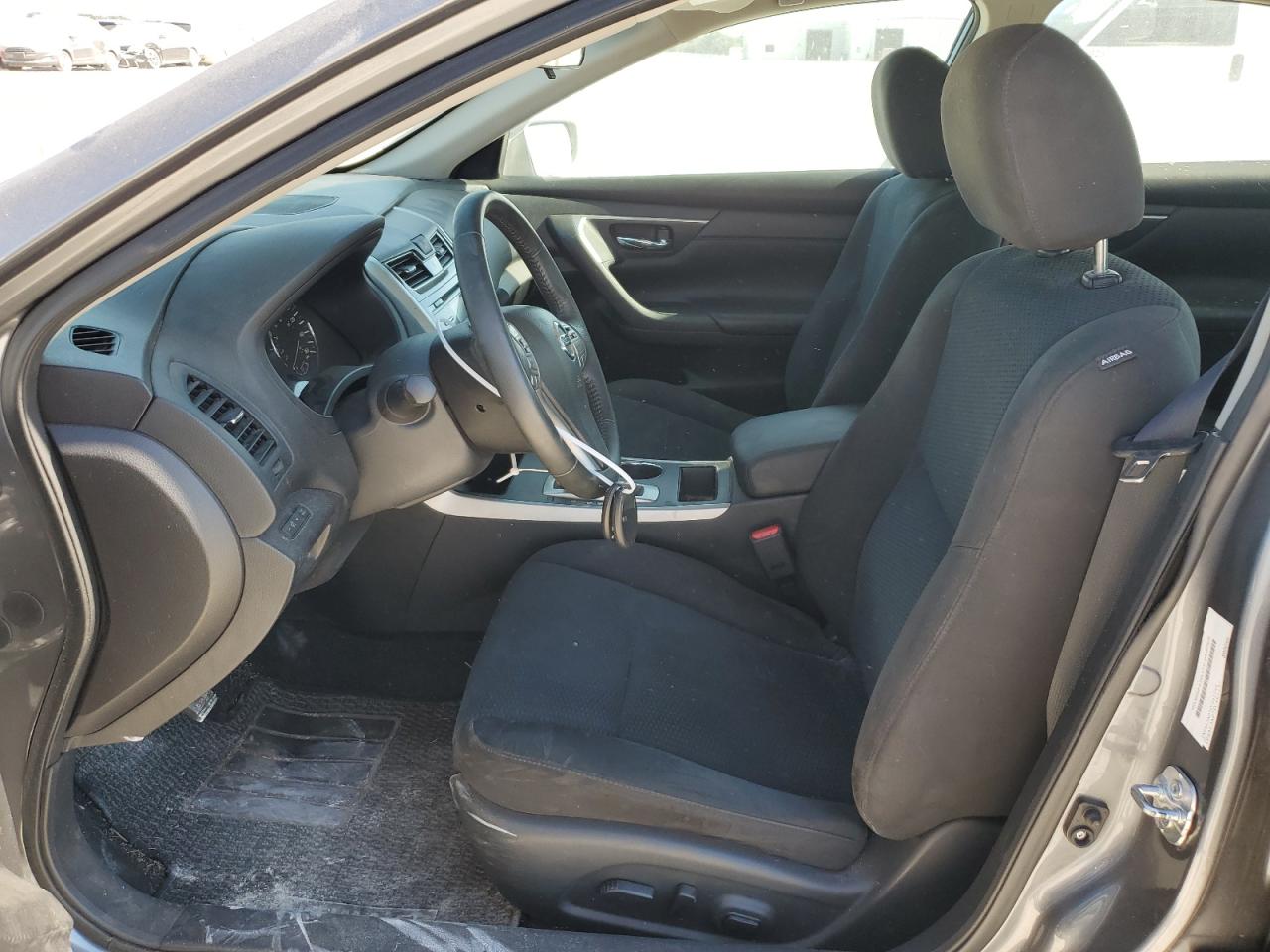 2015 Nissan Altima - Image 7