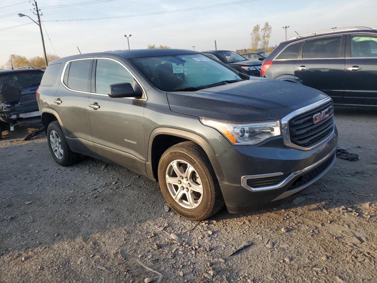 2019 GMC Acadia - Image 4