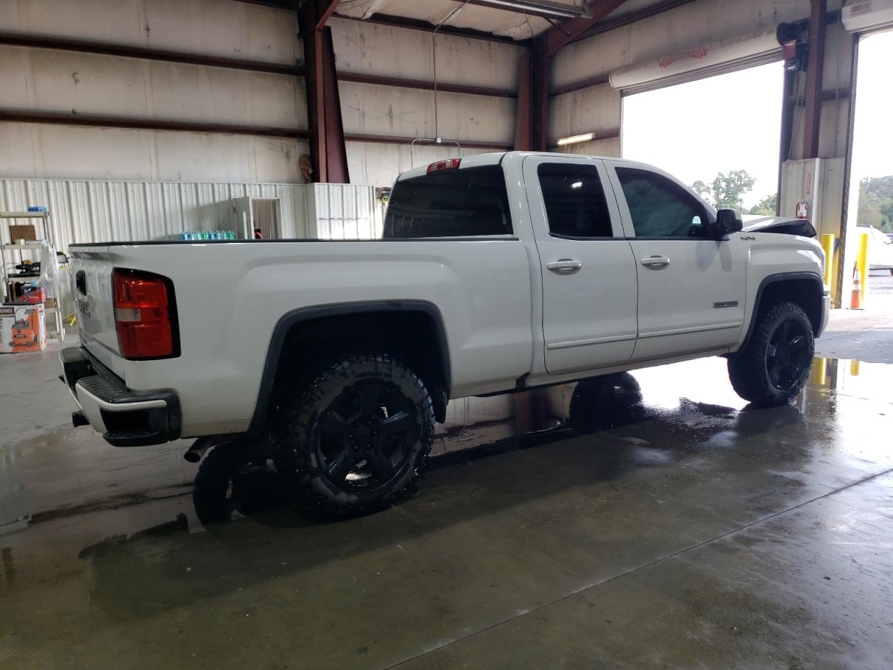 2016 GMC Sierra - Image 3