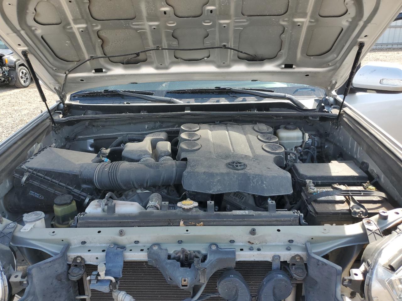 2012 Toyota 4Runner - Image 12