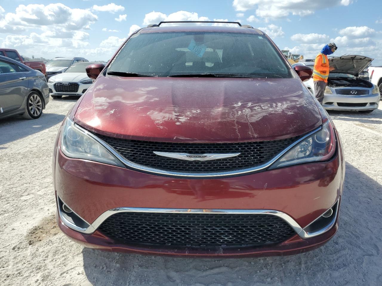 2020 Chrysler Pacifica - Image 5