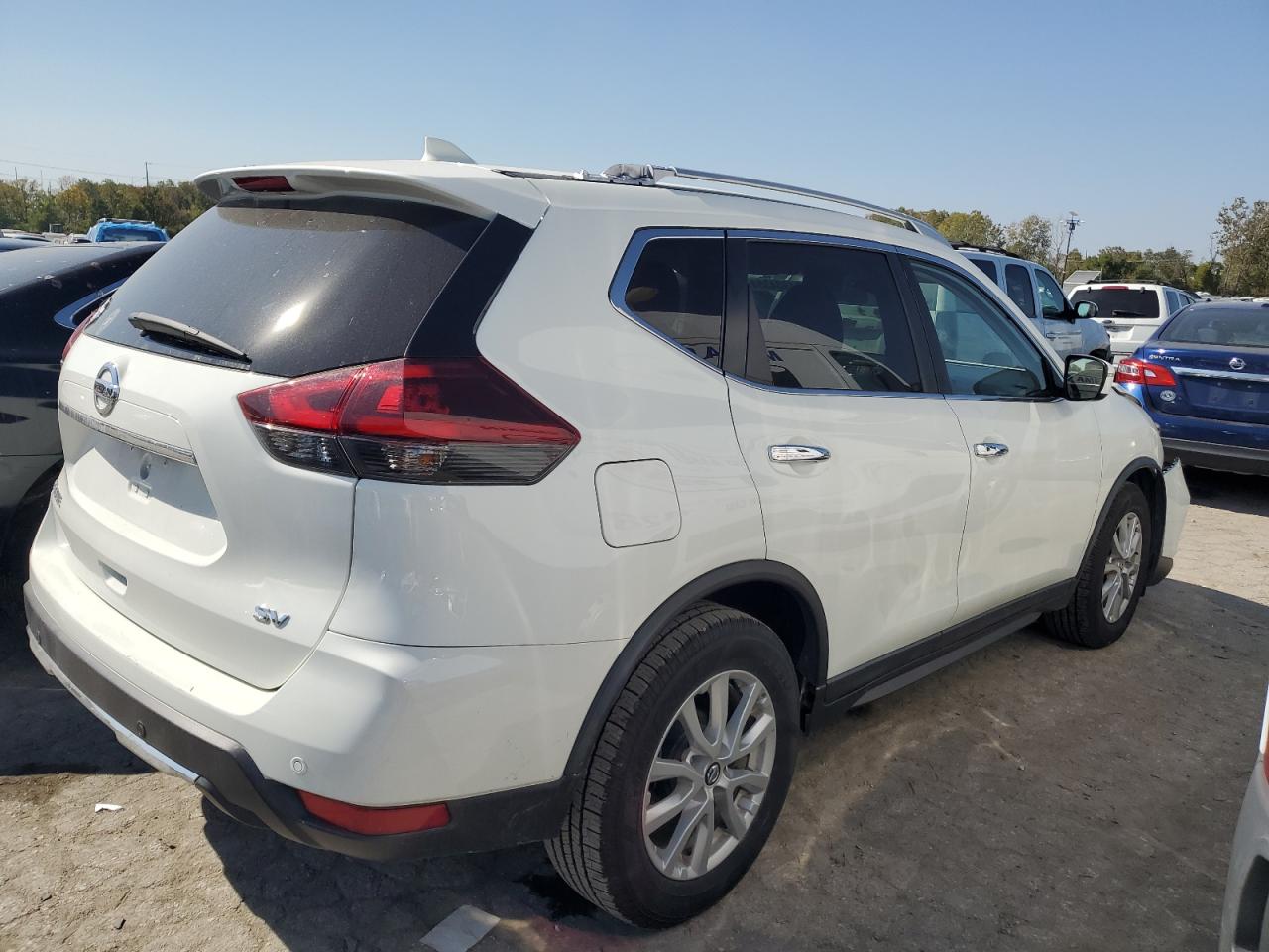 2020 Nissan Rogue - Image 3