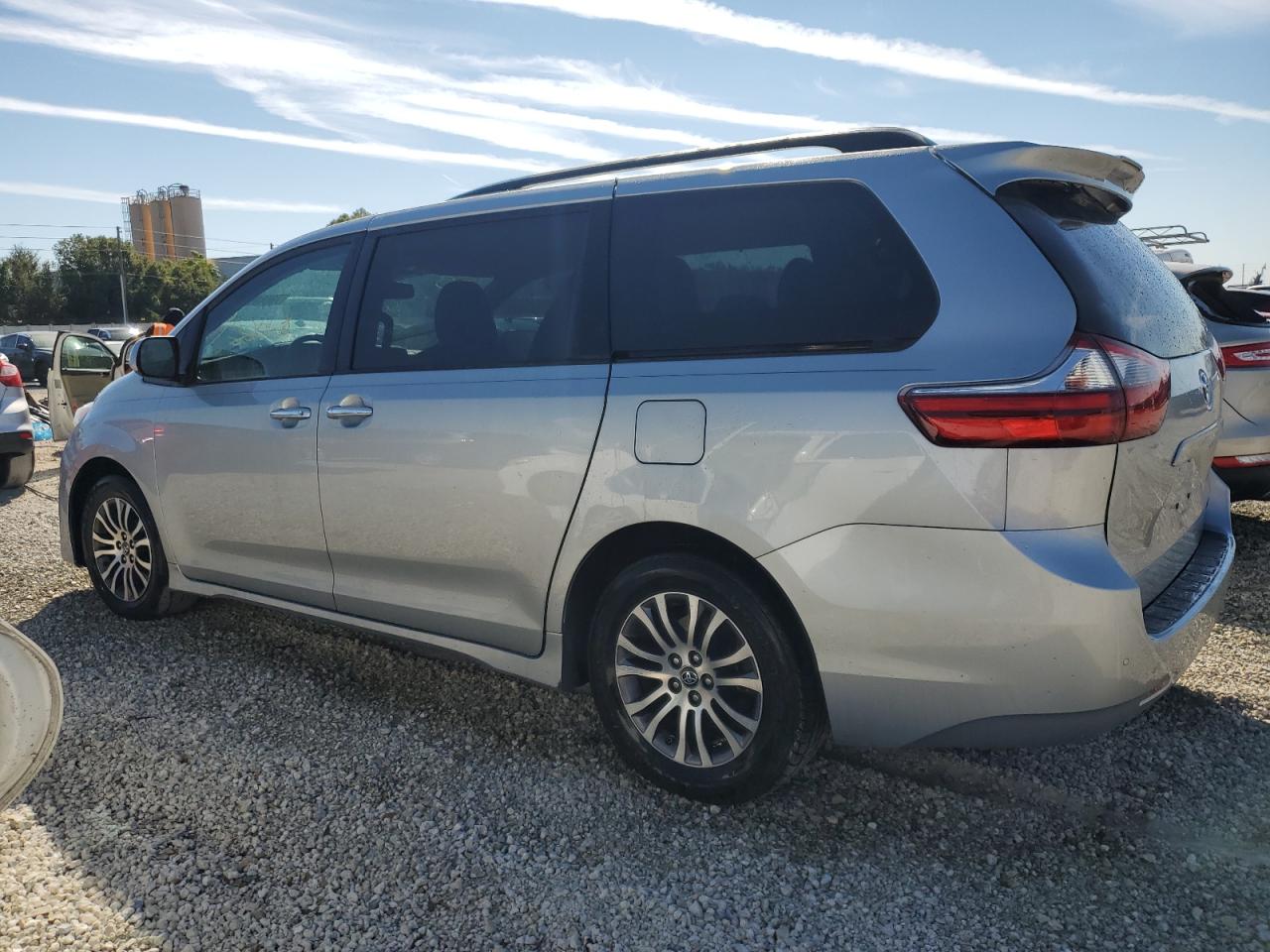 2020 Toyota Sienna Xle VIN: 5TDYZ3DC6LS024786 Lot: 76588034