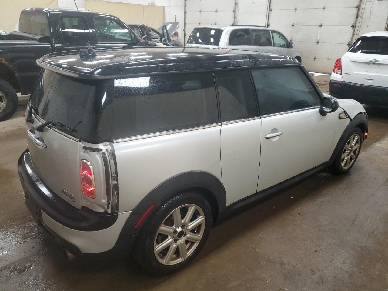 2011 MINI Cooper - Image 3