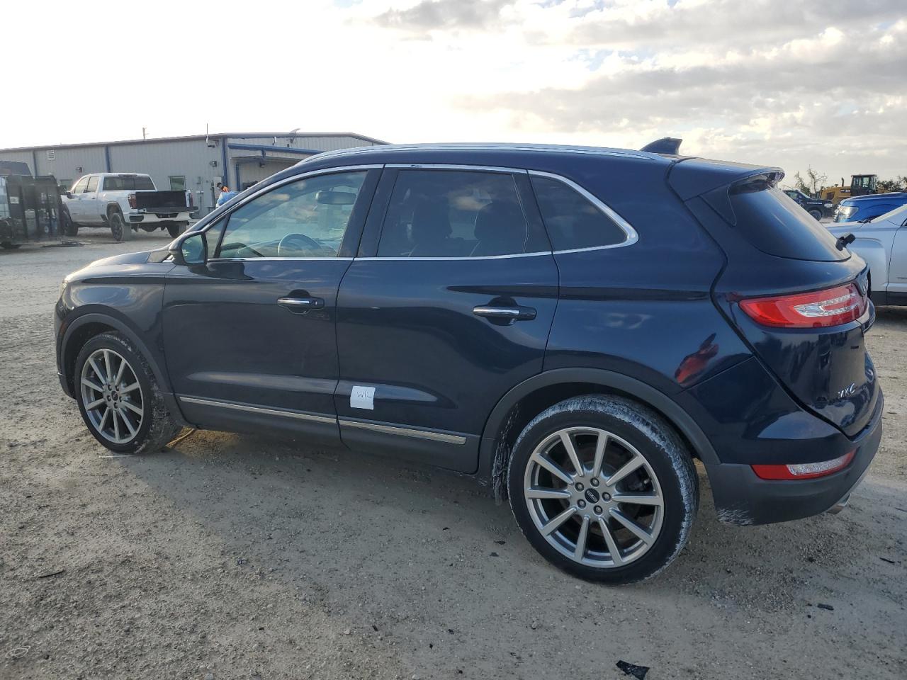 5LMCJ3C93KUL09214 2019 Lincoln Mkc Reserve