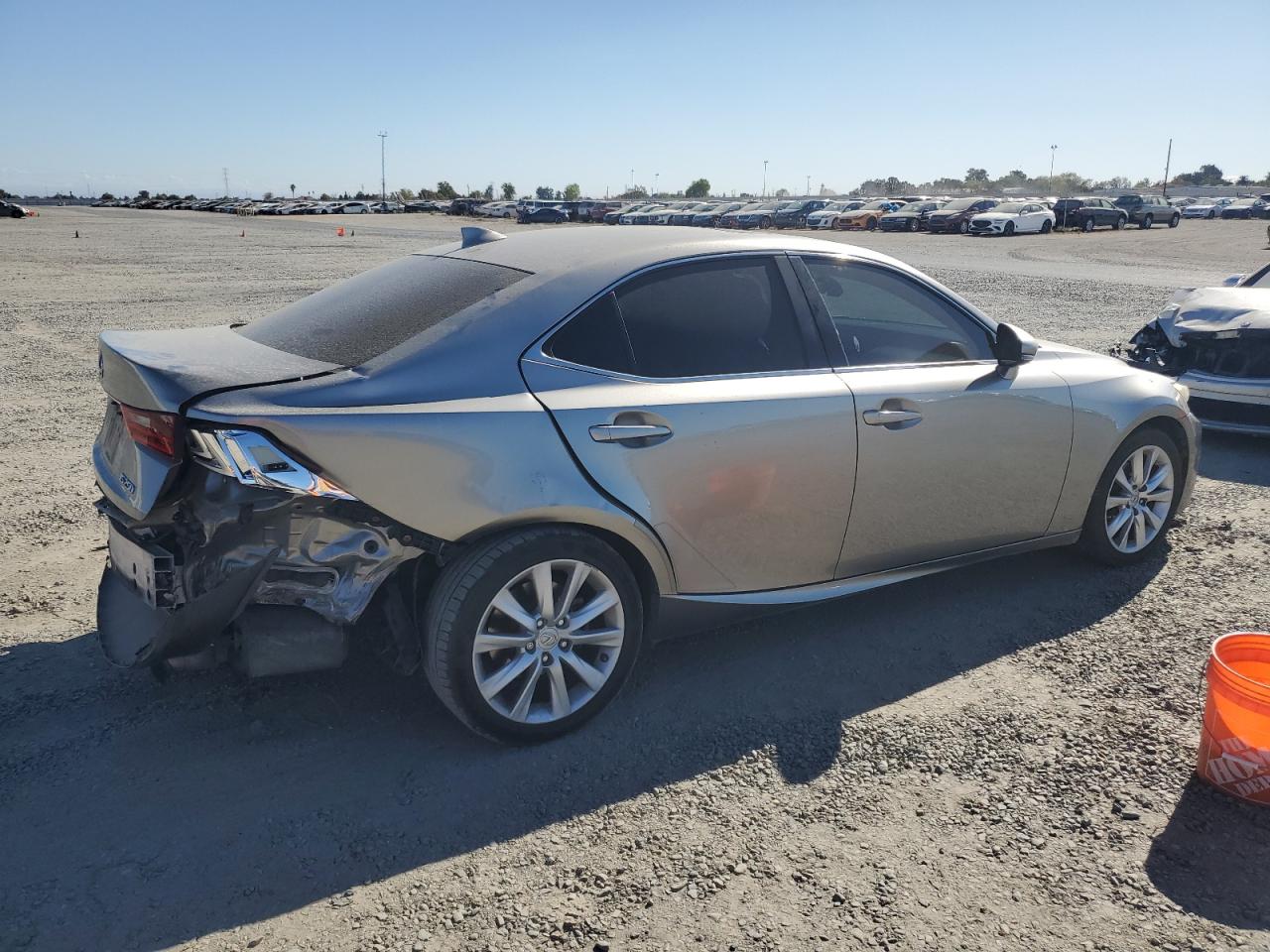 2014 Lexus IS - Image 3