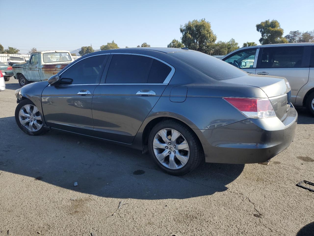 2008 Honda Accord - Image 2