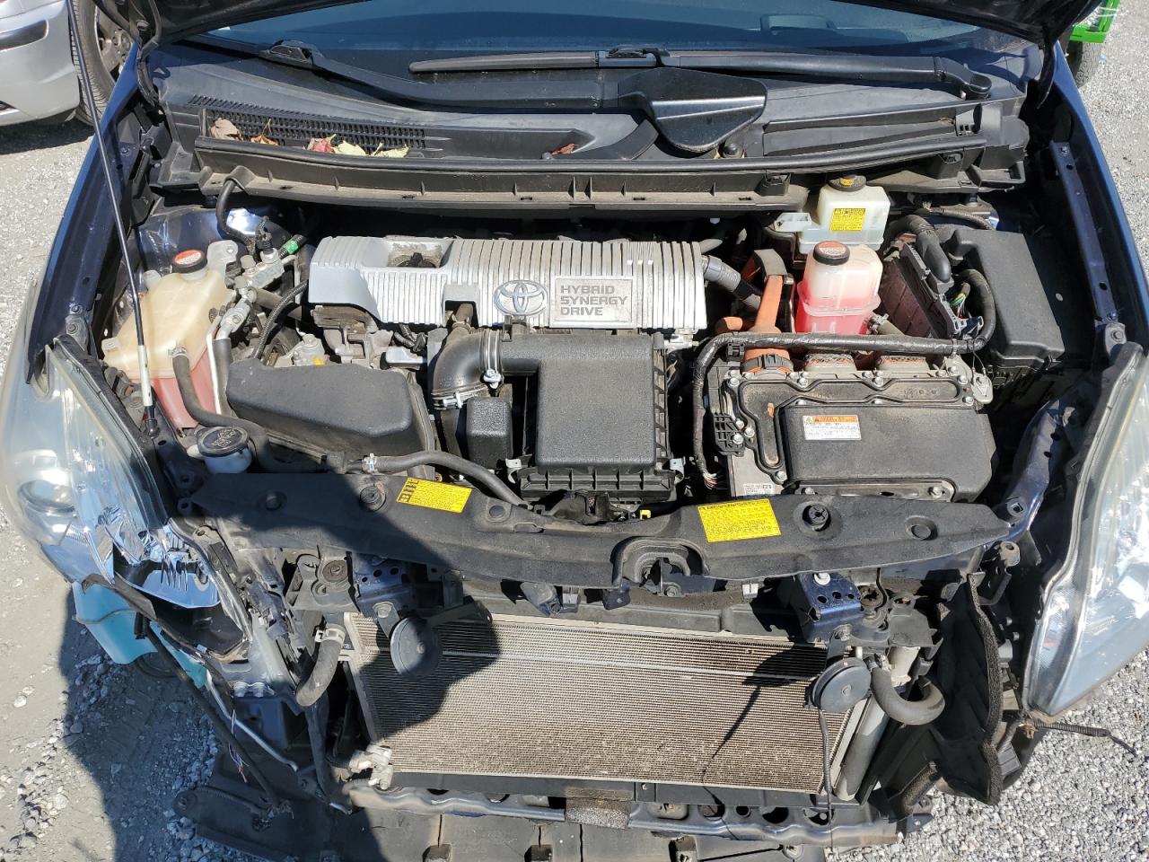 2015 Toyota Prius - Image 13