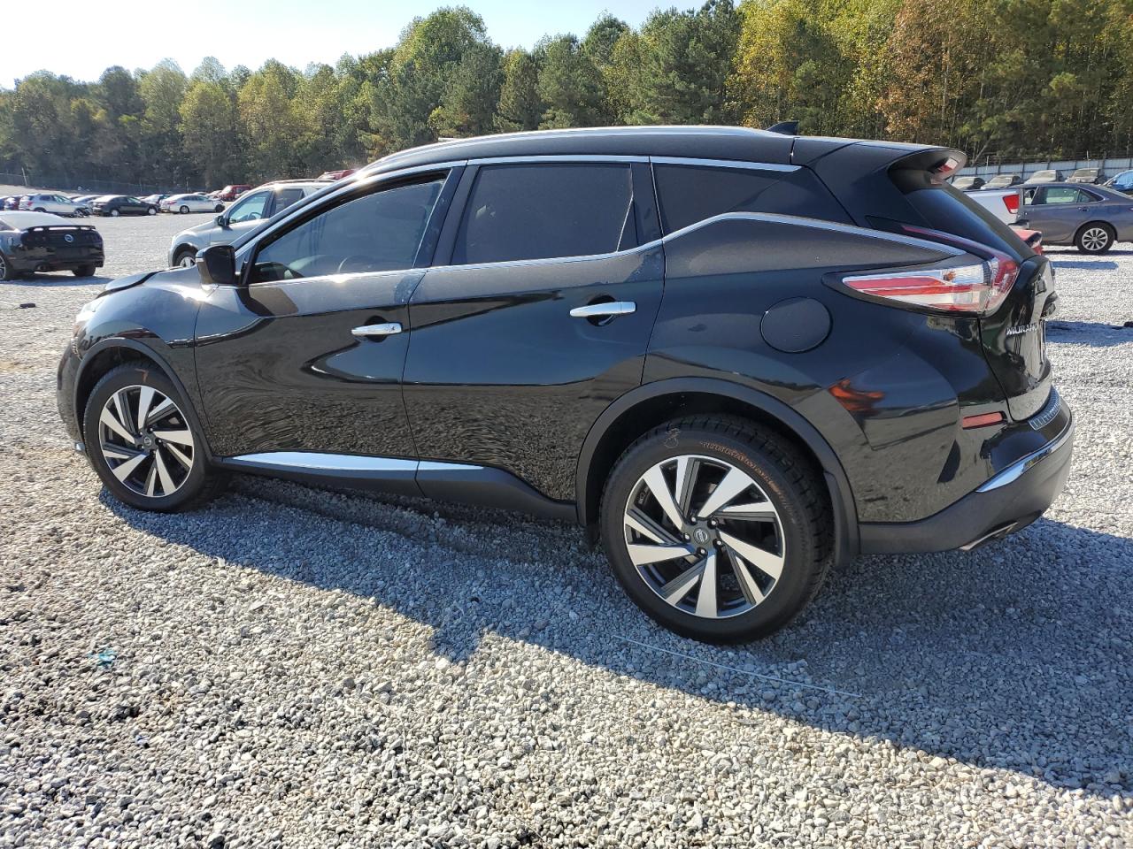 2017 Nissan Murano - Image 2