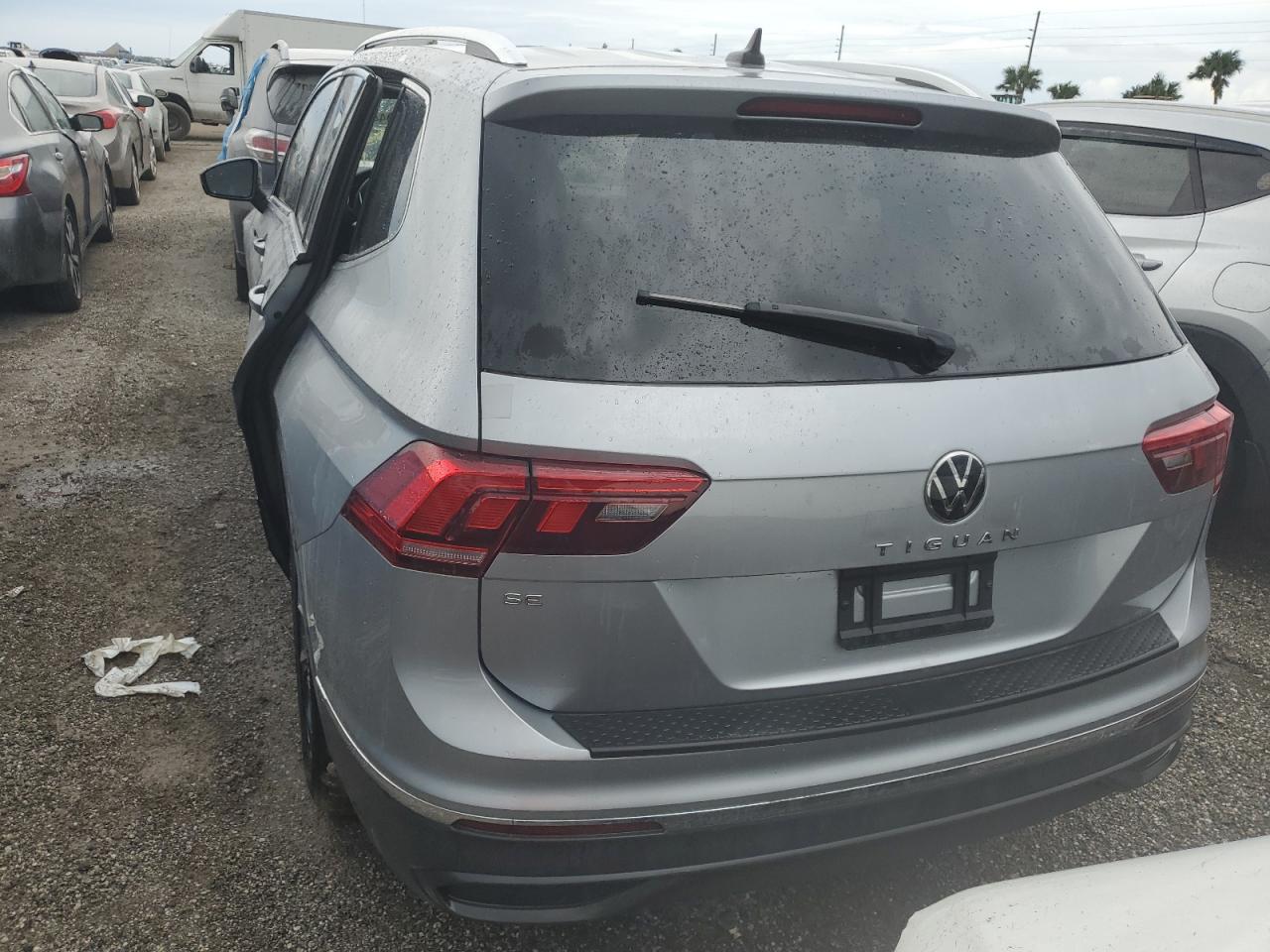 2023 Volkswagen Tiguan - Image 6