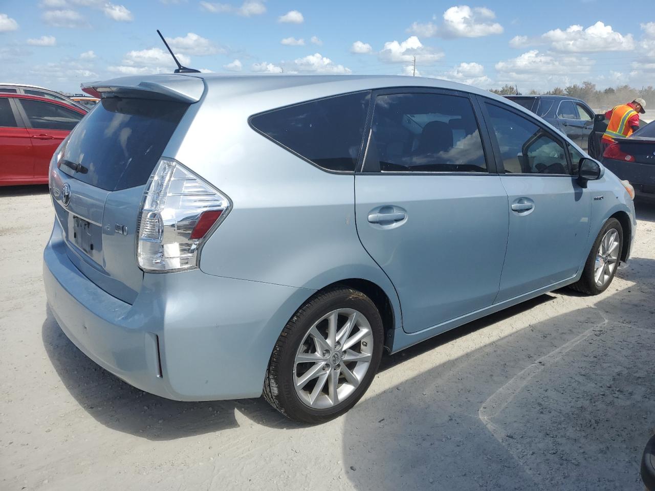 2013 Toyota Prius V VIN: JTDZN3EU2D3261950 Lot: 77172994