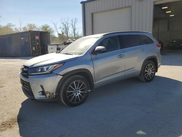 2018 Toyota Highlander Se