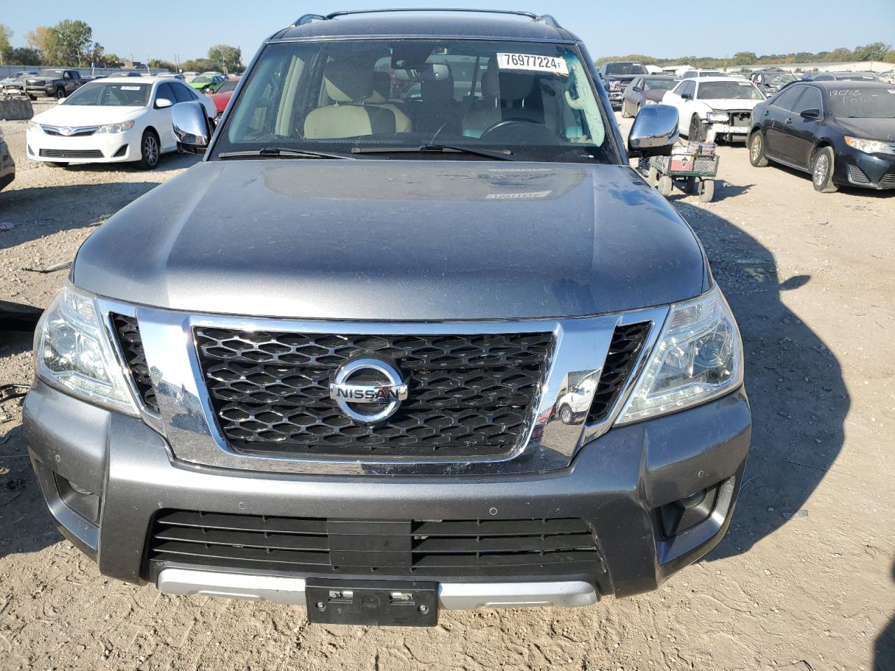 2017 Nissan Armada - Image 5