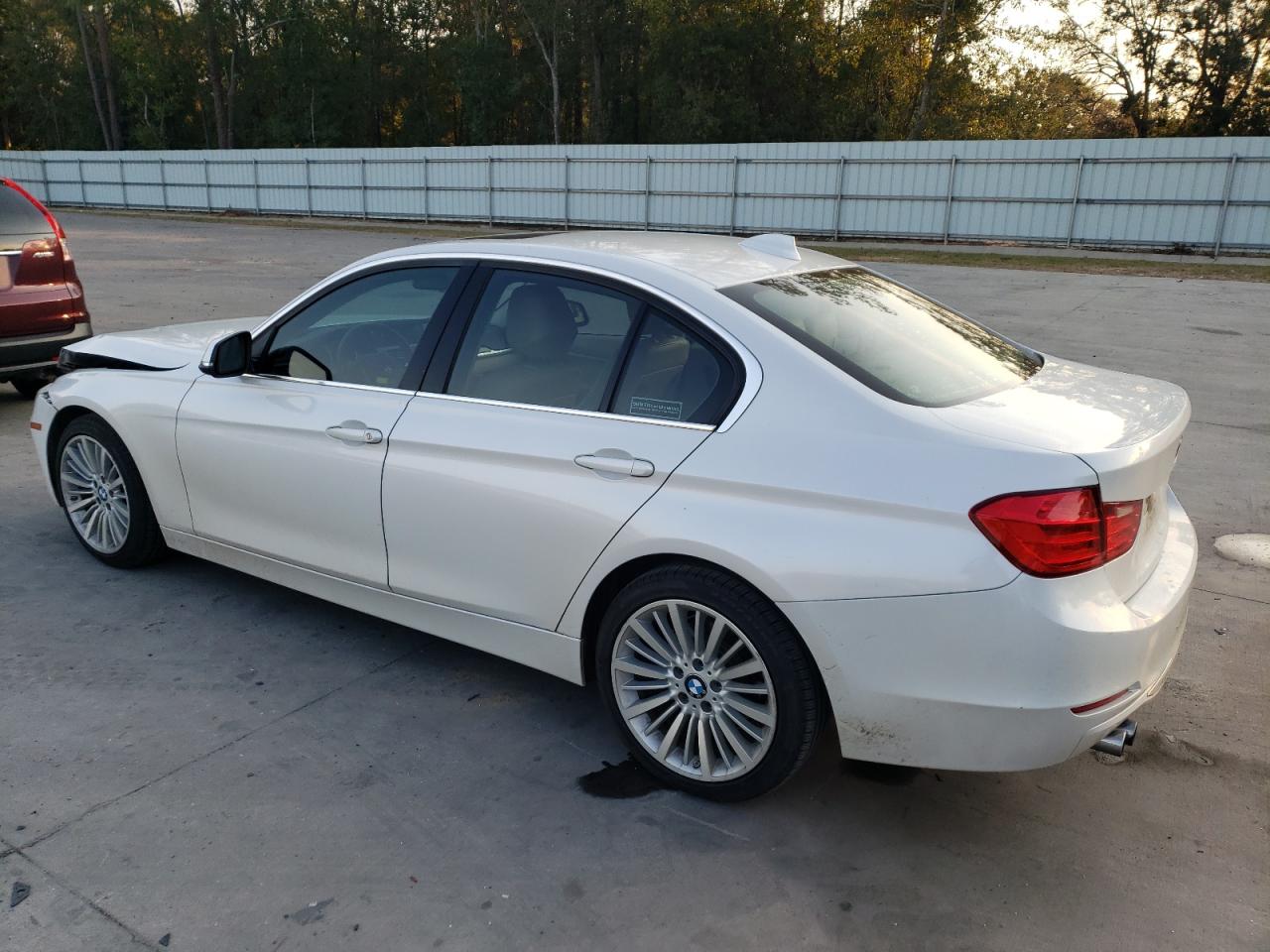 VIN WBA3A5C55DF356751 2013 BMW 3 SERIES no.2