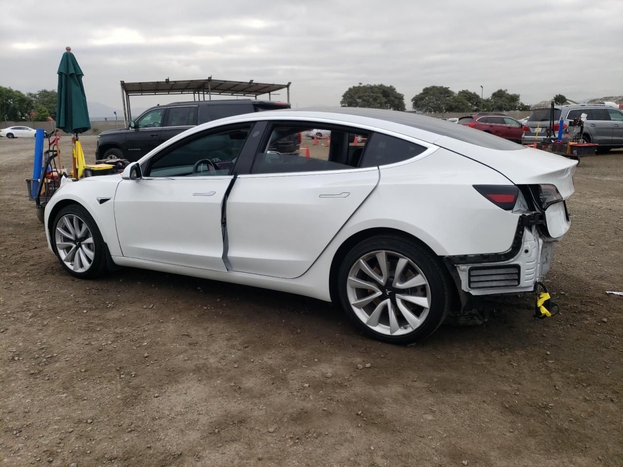 5YJ3E1EB0LF735789 2020 TESLA MODEL 3 - Image 2