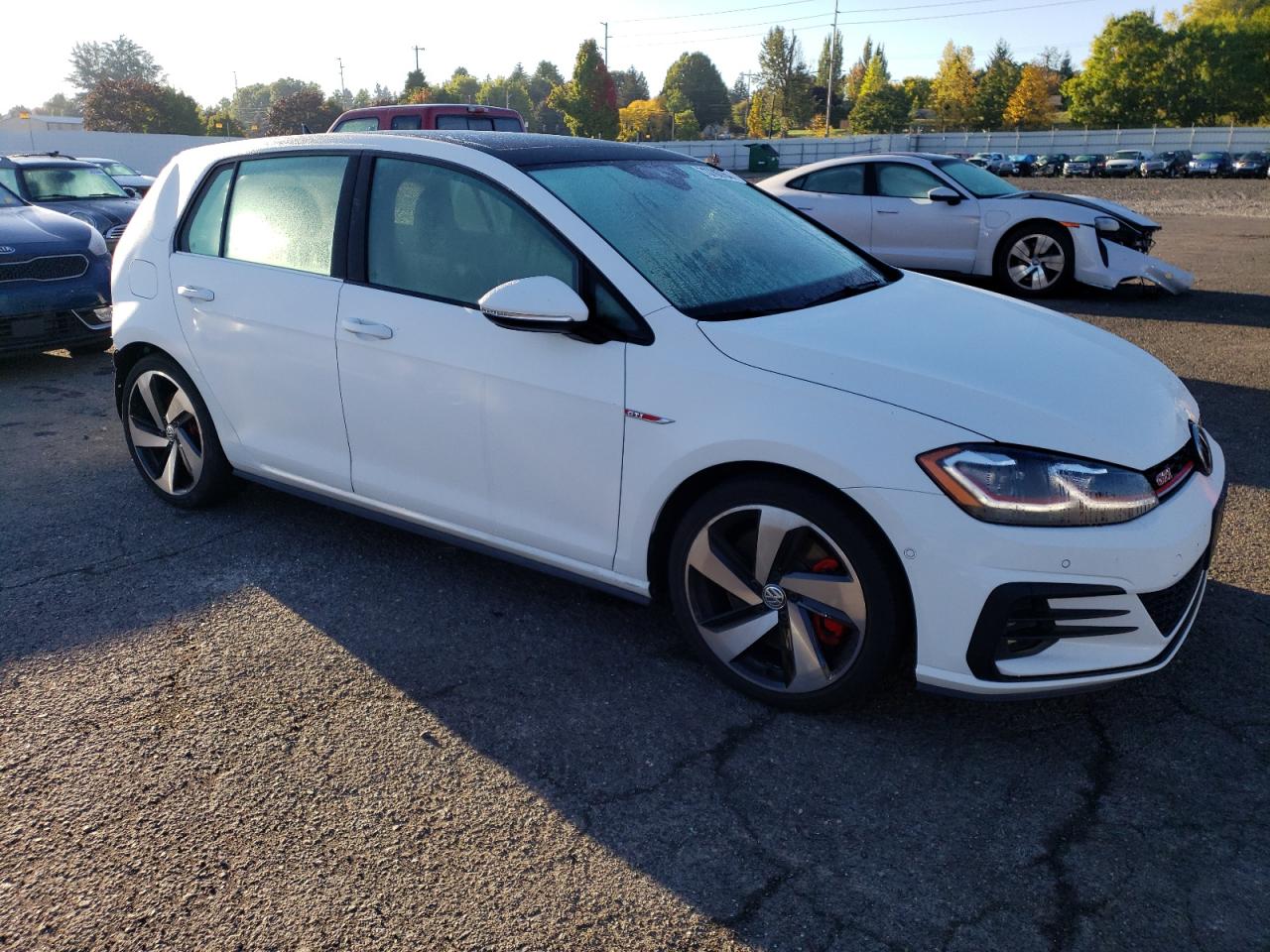 VIN 3VW5T7AU8KM030786 2019 VOLKSWAGEN GTI no.4