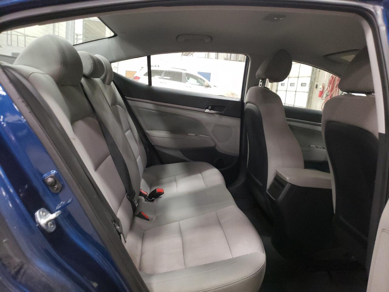 2018 Hyundai Elantra - Image 10