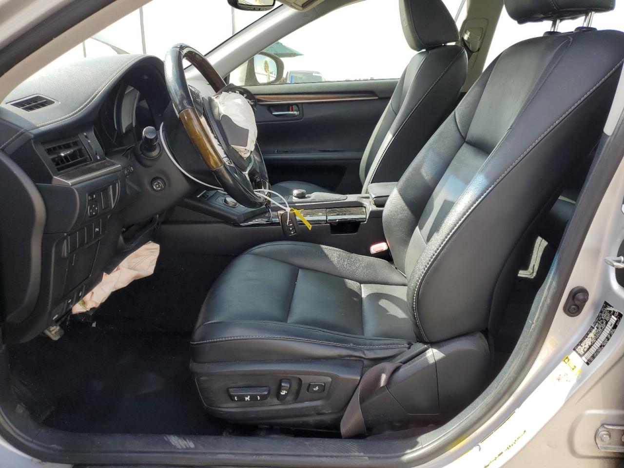 2013 Lexus ES - Image 7