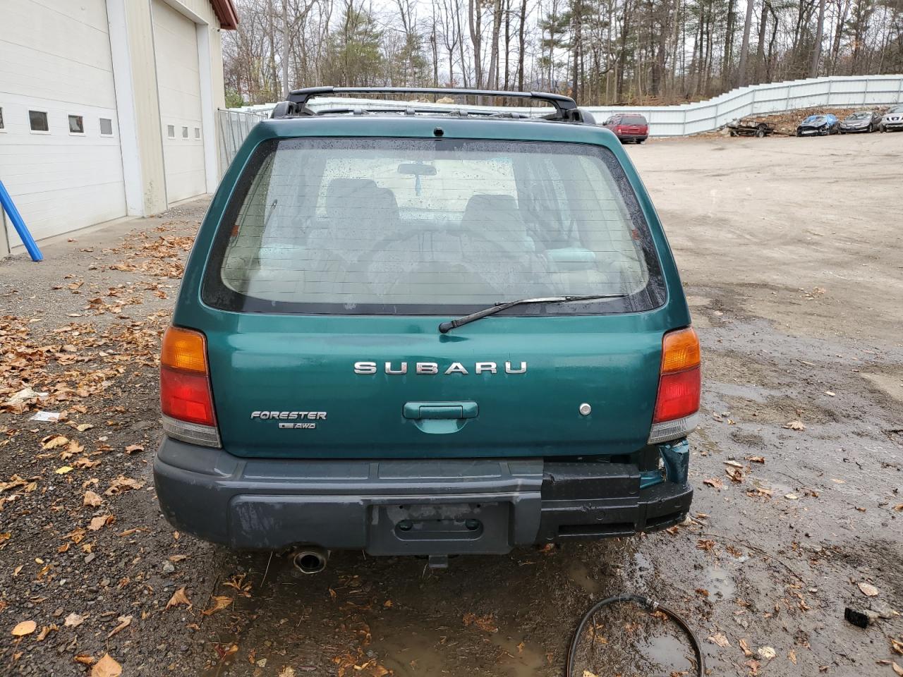 1998 Subaru Forester L VIN: JF1SF6355WH713008 Lot: 78621264