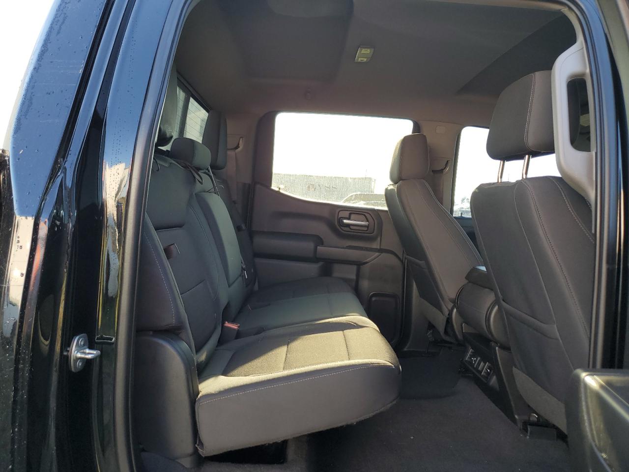 2019 Chevrolet Silverado - Image 10