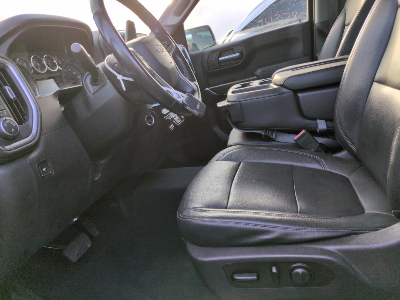 2019 Chevrolet Silverado - Image 7