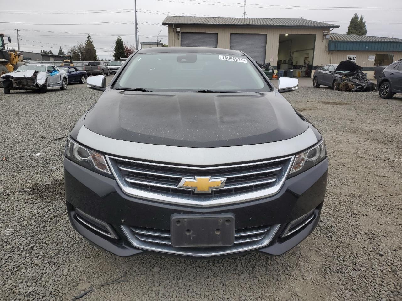 1G1145S33HU186384 2017 Chevrolet Impala Premier