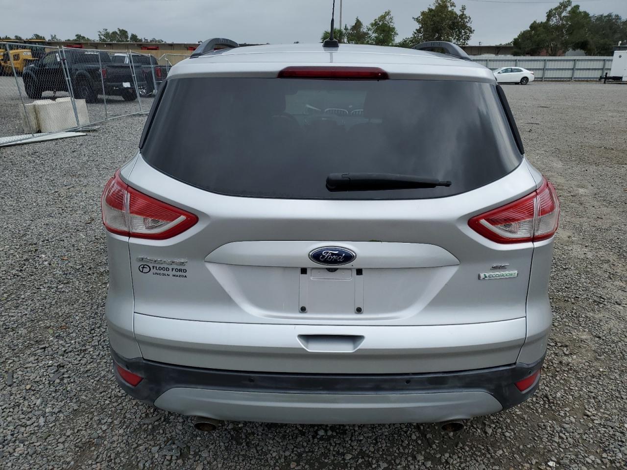 1FMCU0GXXFUB15089 2015 Ford Escape Se