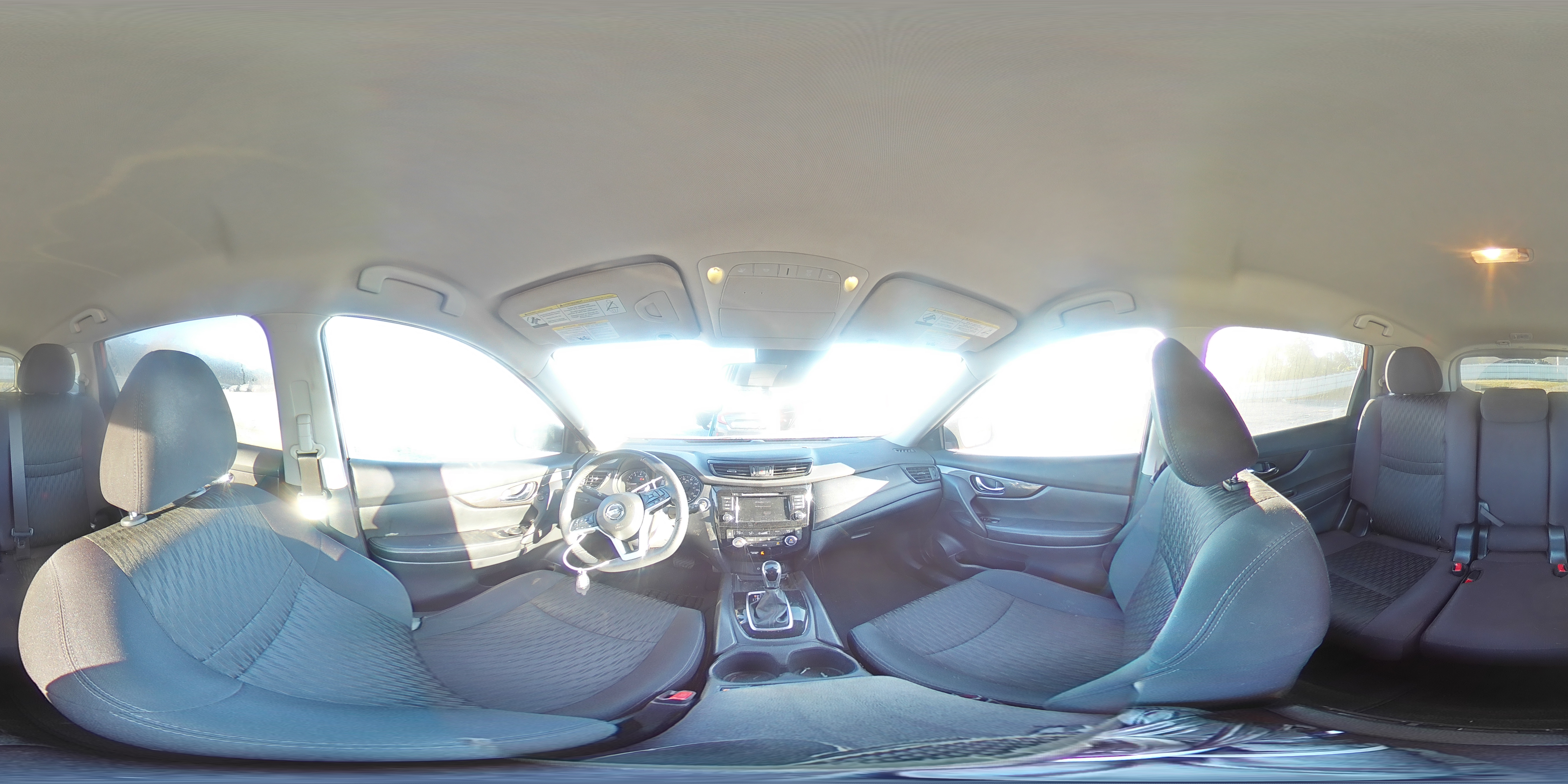 2019 Nissan Rogue - Image 14