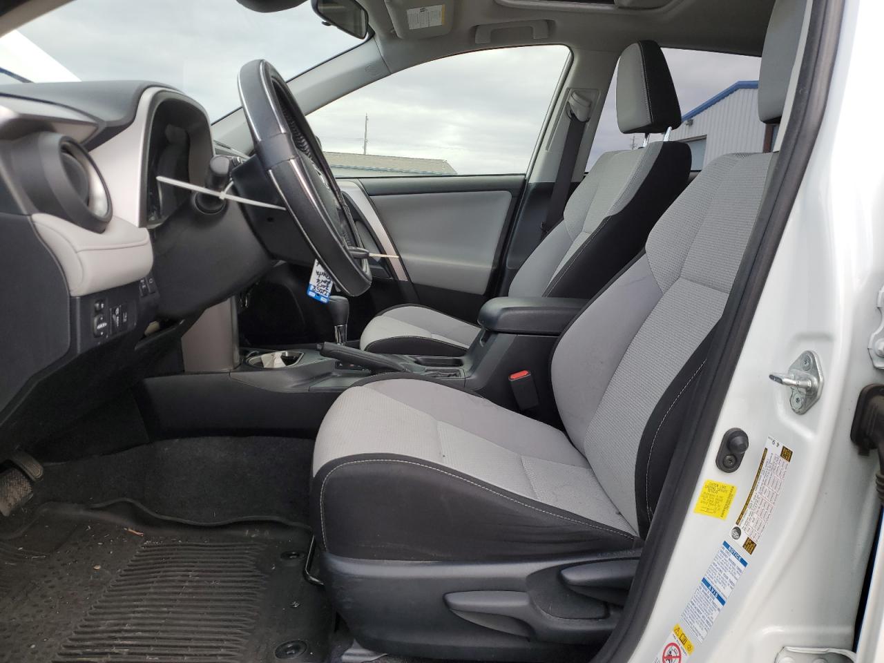 2017 Toyota Rav4 Xle VIN: JTMRFREV6HJ707916 Lot: 76618664