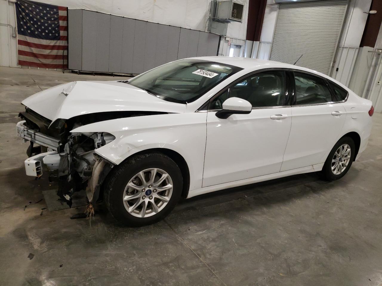 VIN 3FA6P0G7XJR240768 2018 FORD FUSION no.1