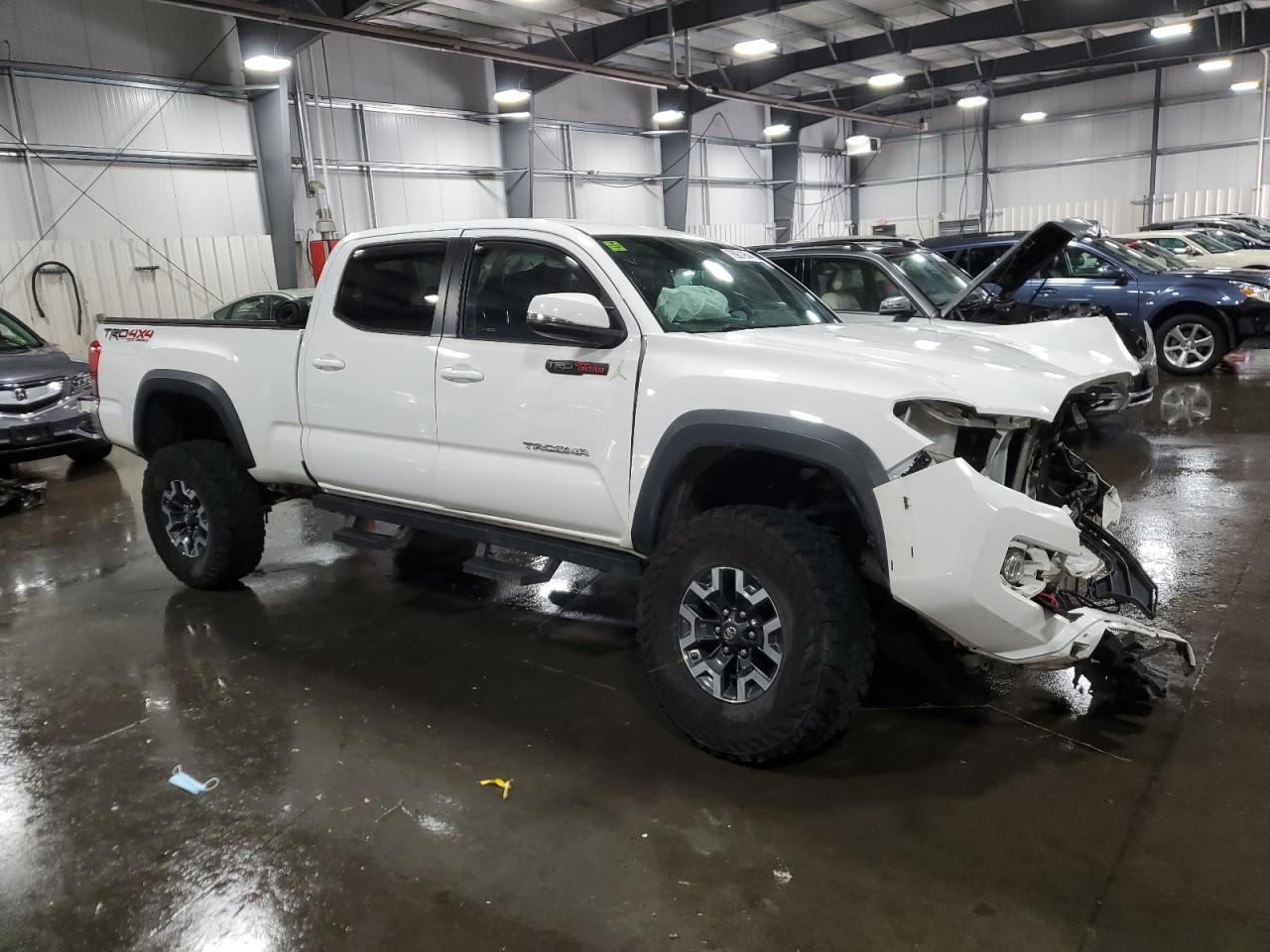 2016 Toyota Tacoma - Image 4