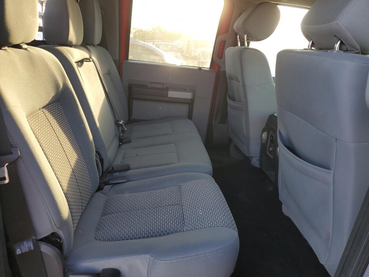 2015 Ford F350 - Image 10