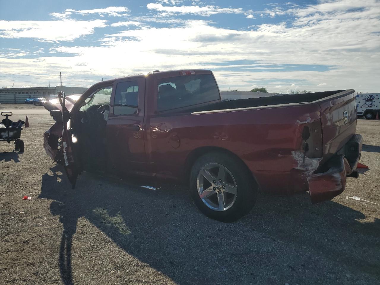 2014 RAM 1500 - Image 2