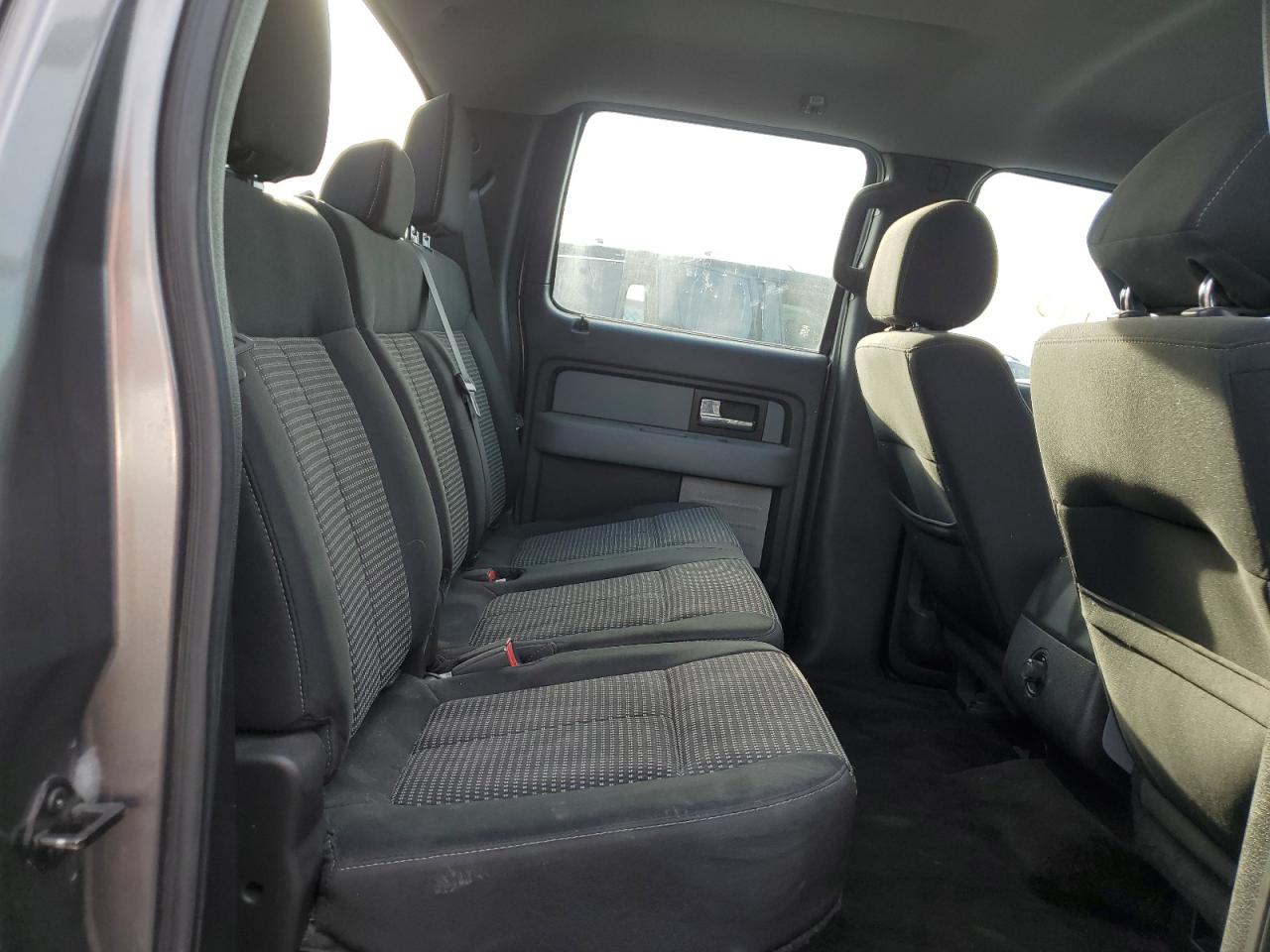 2014 Ford F-150 - Image 10