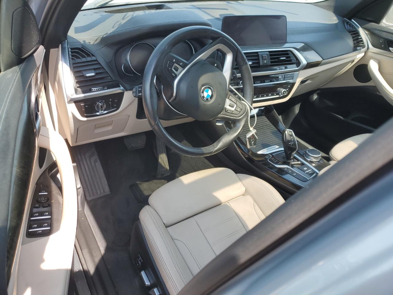 VIN 5UXTR9C5XJLC73012 2018 BMW X3 no.8