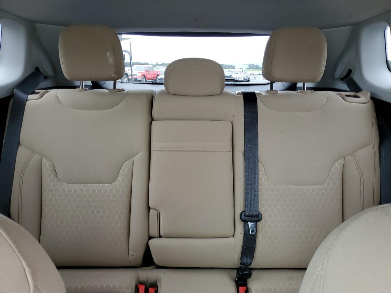 2018 Jeep Compass - Image 10
