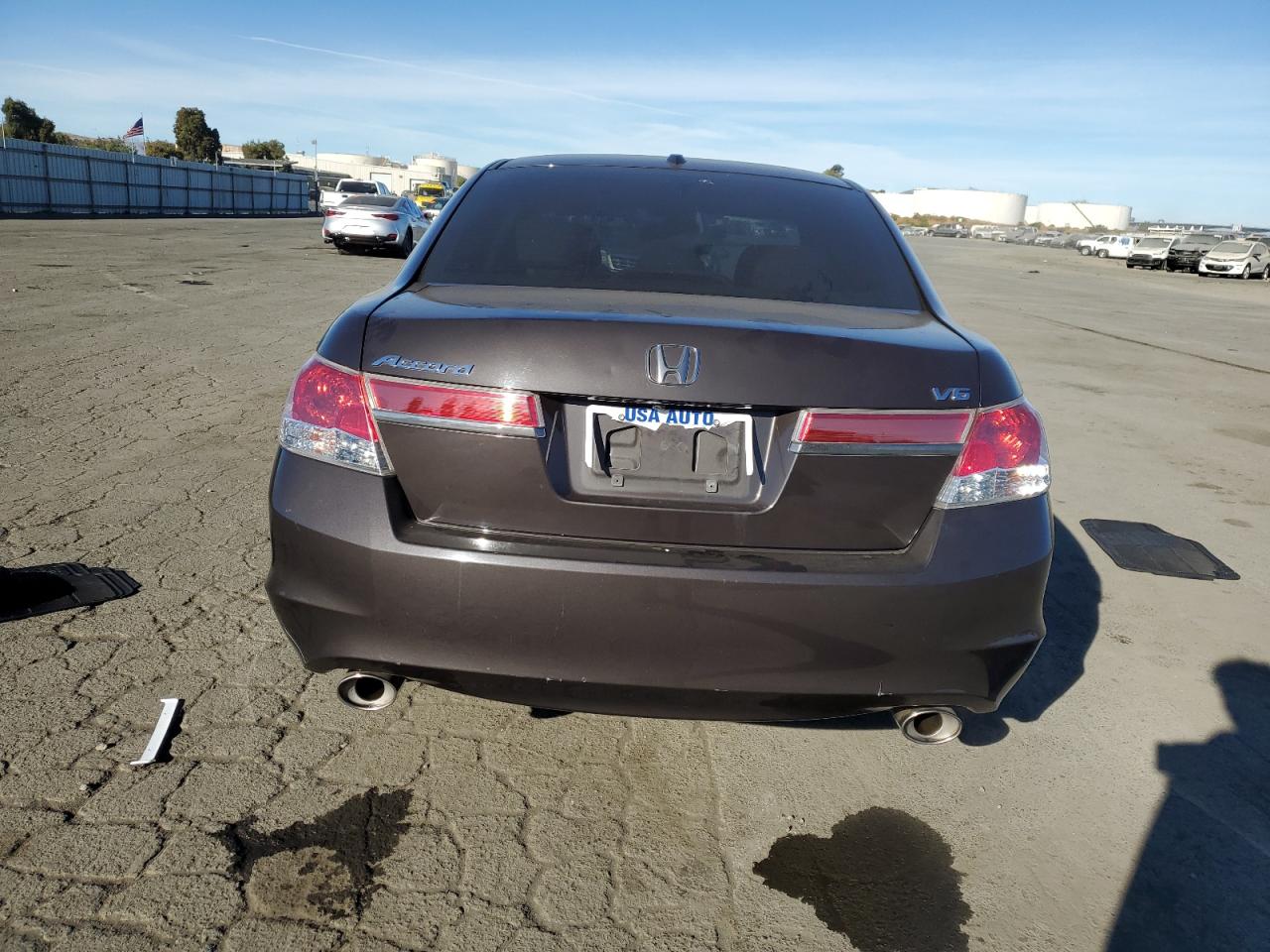 2011 Honda Accord Exl VIN: 1HGCP3F84BA010553 Lot: 74860414