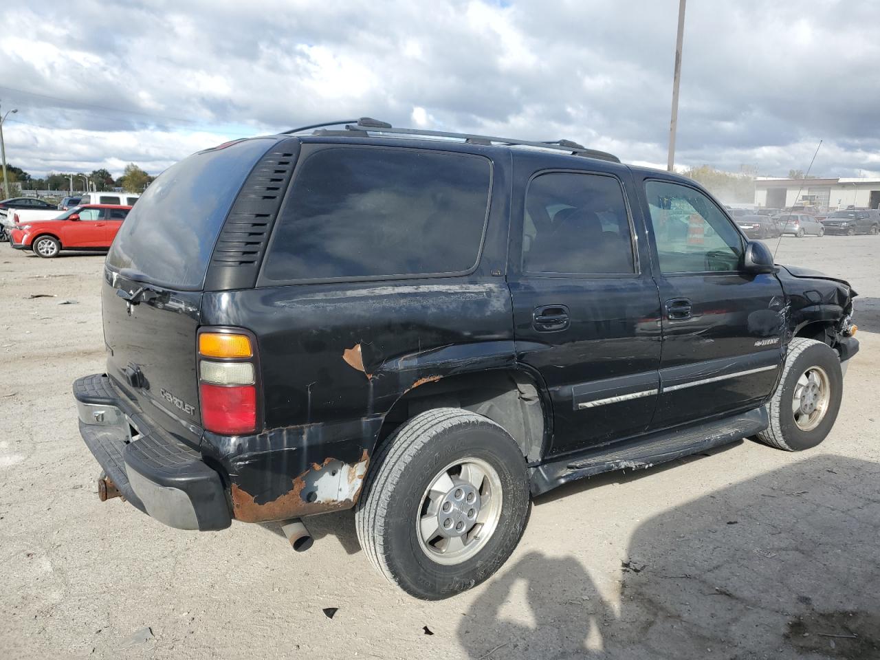2001 Chevrolet Tahoe - Image 3