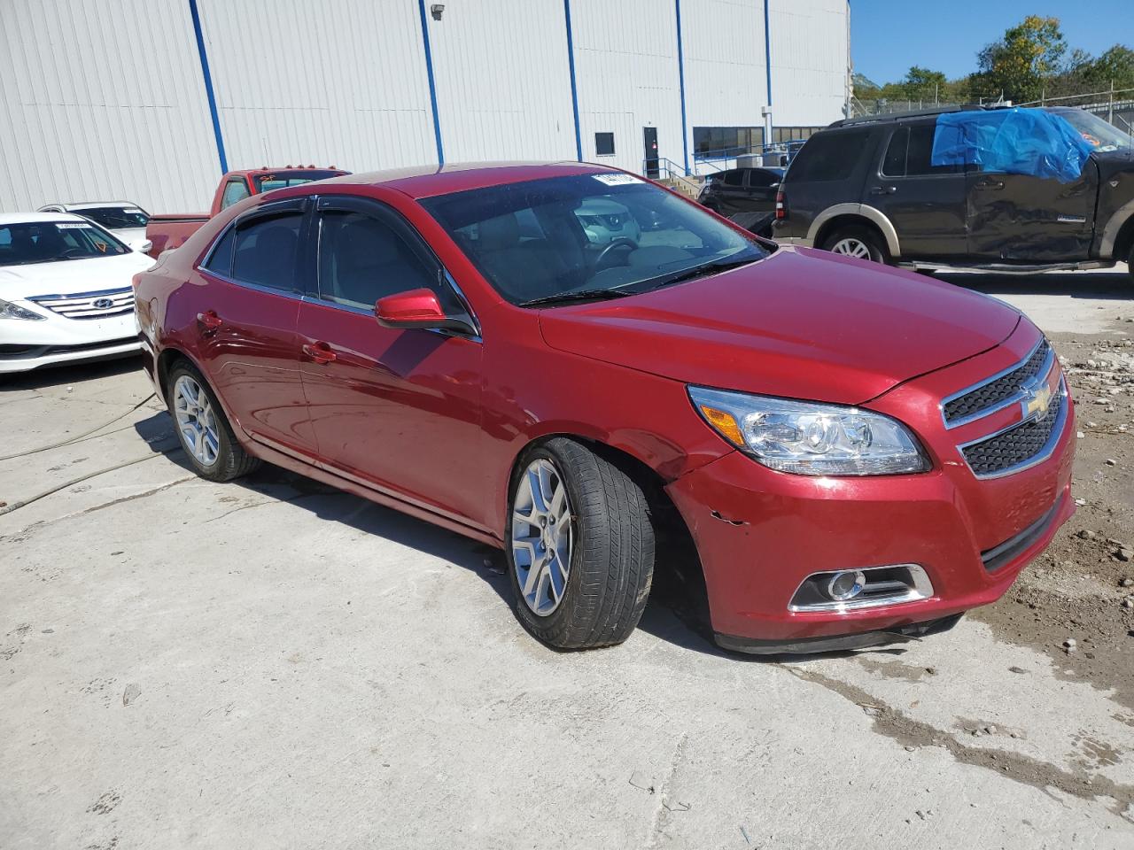 VIN 1G11F5RR4DF111938 2013 CHEVROLET MALIBU no.4