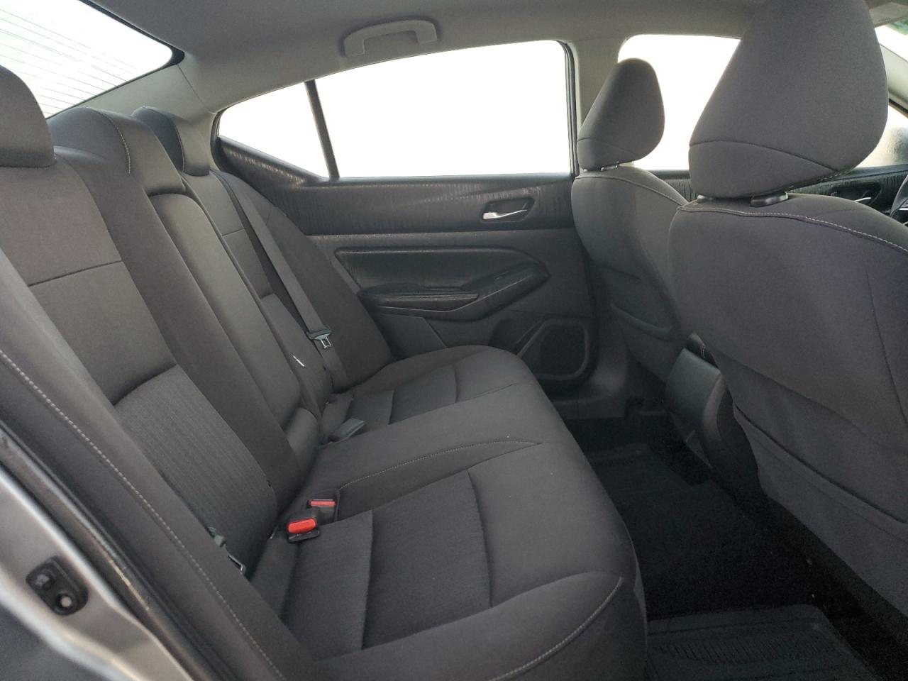 2020 Nissan Altima - Image 10