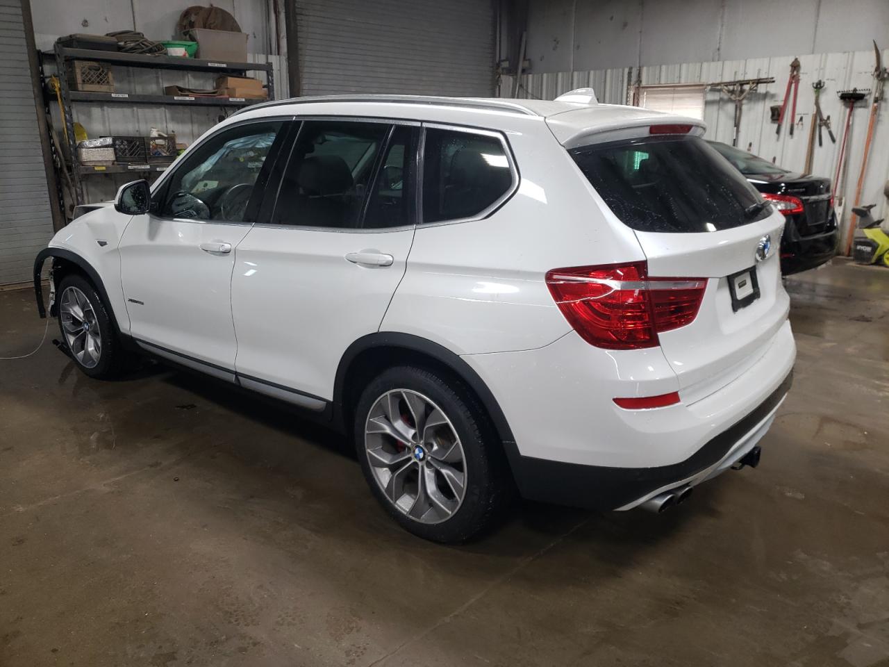 VIN 5UXWX9C52F0D55201 2015 BMW X3 no.2